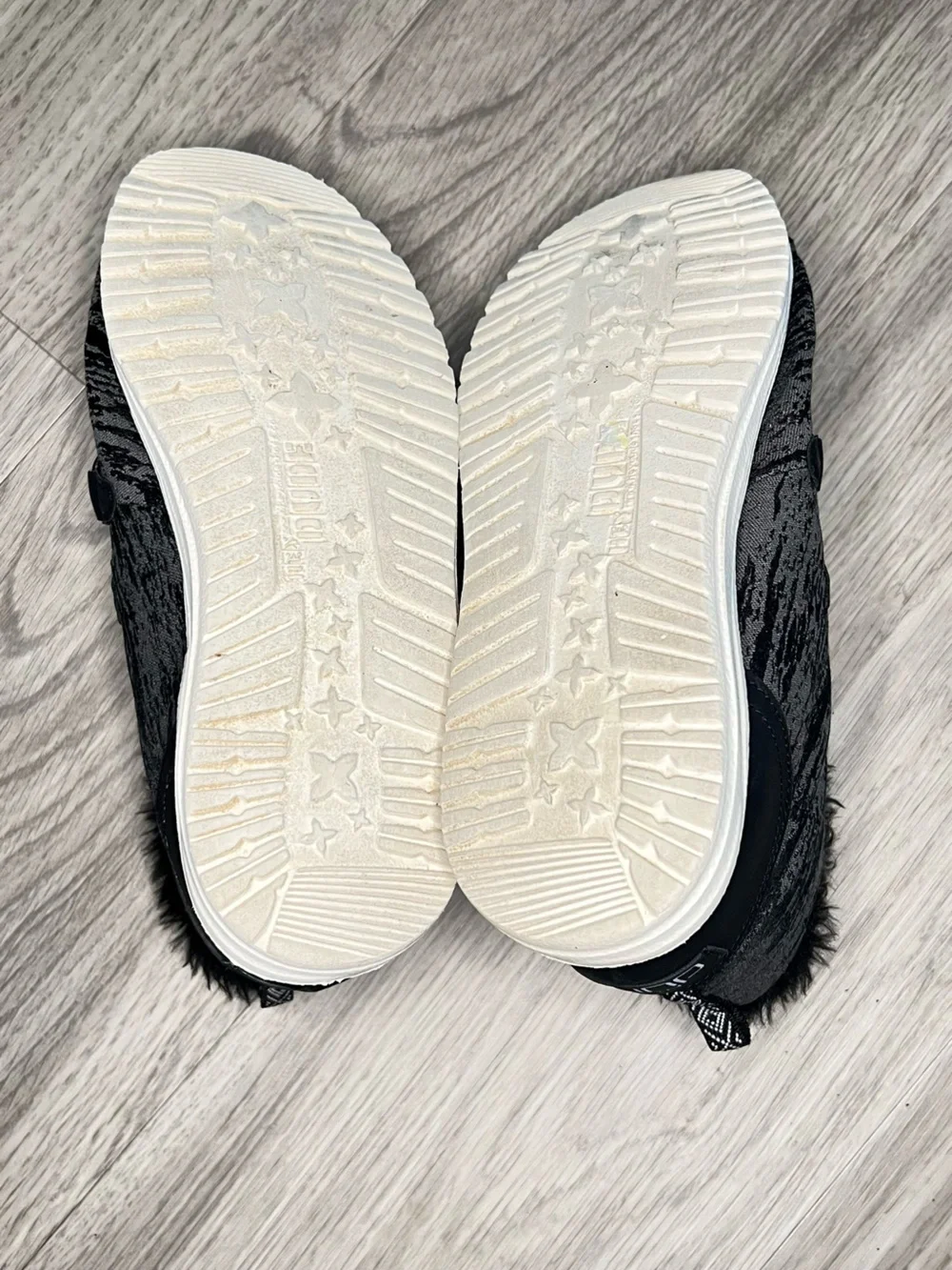 Hey Dude Lea Fur Black Sz 10 Light weight